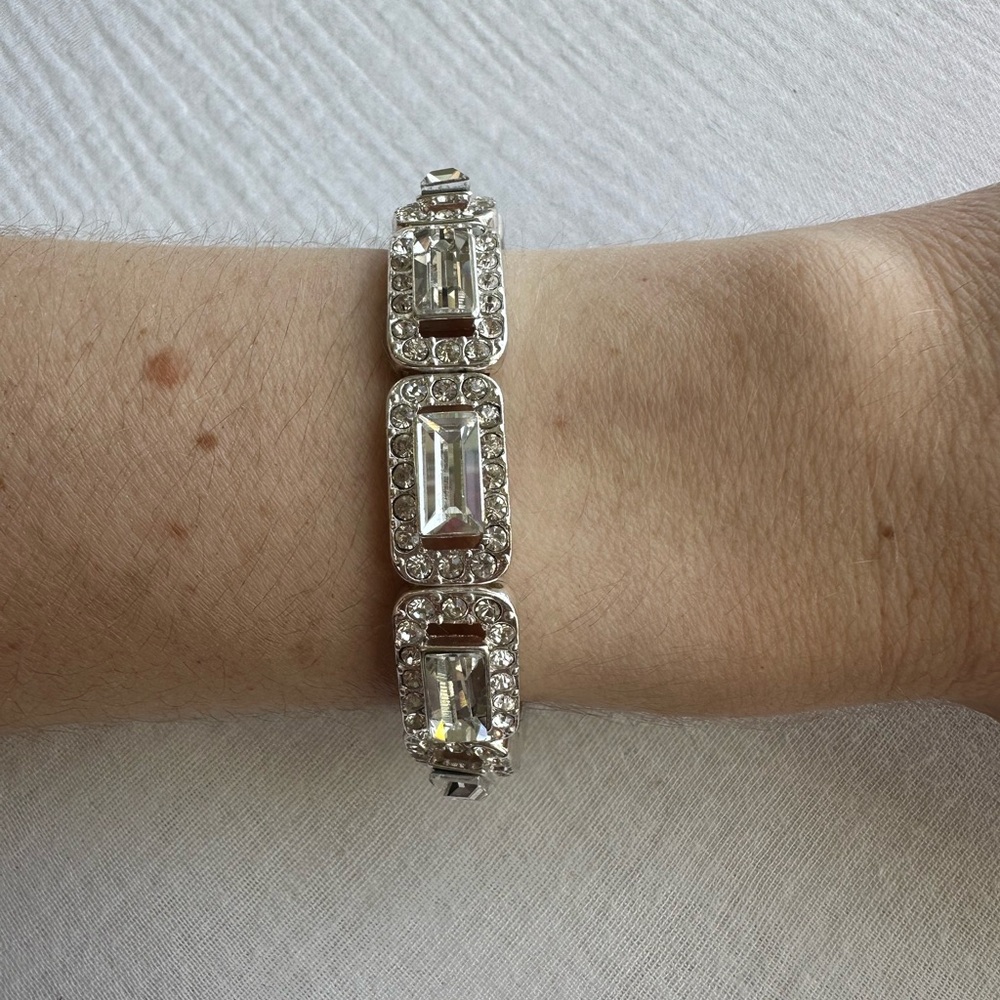 Elegant Silver Crystal Bracelet